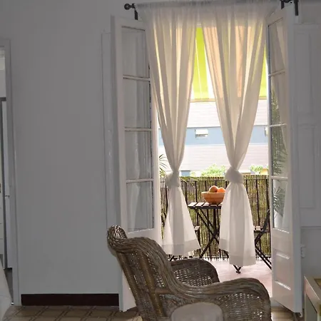 Apartman Santa Rosa, Balcon De Barcelona Esplugues de Llobregat