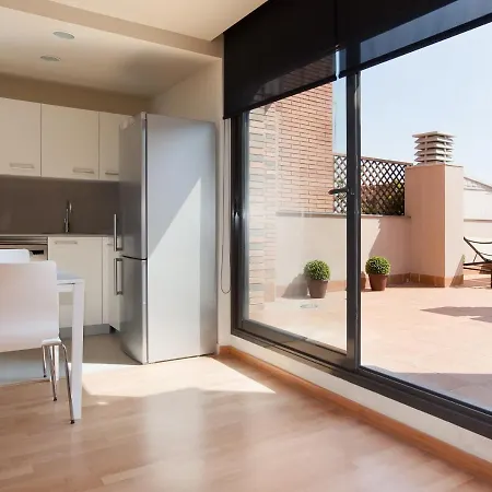 Ab Park Gueell-gaudi Apartman *