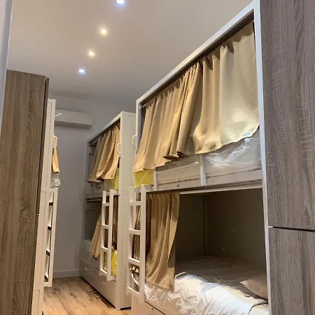 Hostel Coimpact Coliving Bruc *