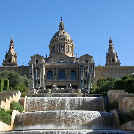 Felip II - Spacious And Quiet Apartments & One With Private Terrace * Barcelone