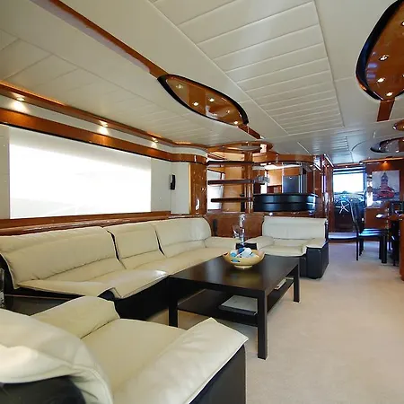 Leigh Yacht Tekne Barselona