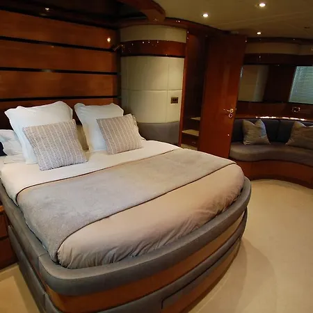 Leigh Yacht Barselona