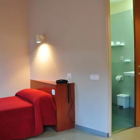 Residencia D'investigadors Hostel *
