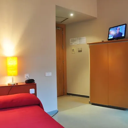 Residencia D'investigadors Hostel Barcelona