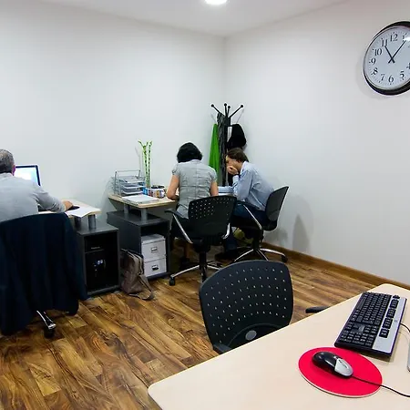 Residencia D'investigadors אכסניה