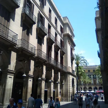 Colom Apartment