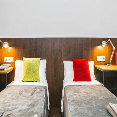 Hostel Coimpact Coliving Bruc Barcelona