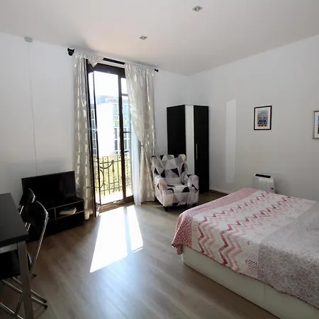 Gran Via Habitación en casa particular