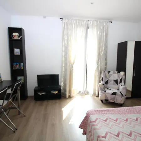Gran Via Habitación en casa particular *