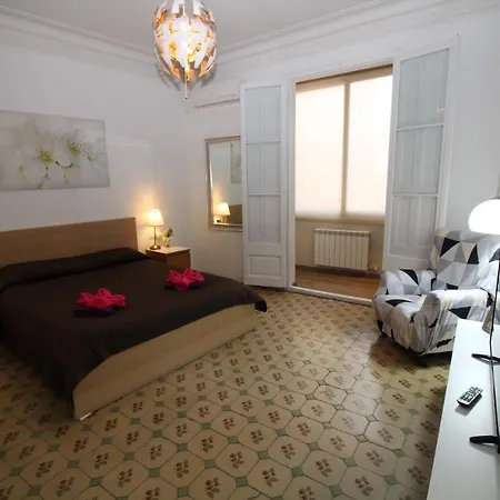 Gran Via Habitación en casa particular *