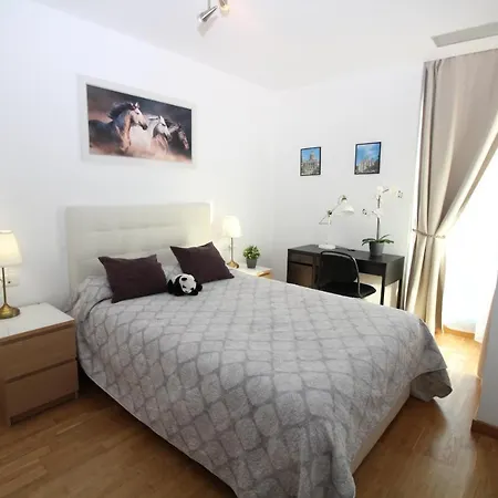 Gran Via Habitación en casa particular Barcelona
