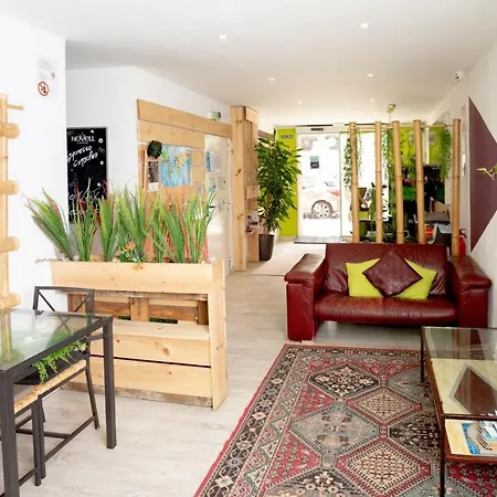 Hostal Easy Sants By Bossh! (adults Only) Barcelona