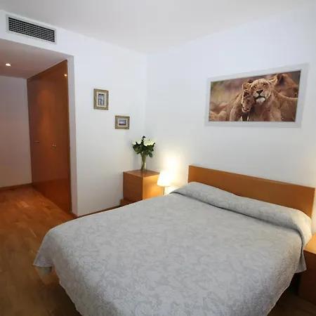 Gran Via Habitación en casa particular *