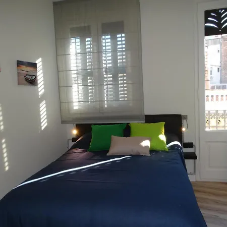 Feel At Sants Appartement *