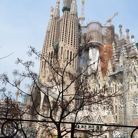 Gaudi Apartment *