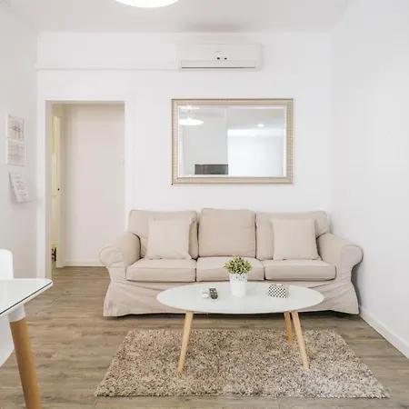 The White Flats Les Corts *