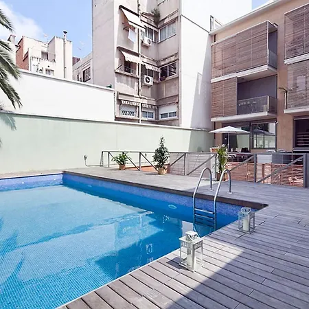 - Gracia Pool Center Barcelona
