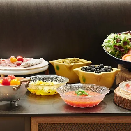 Acta Splendid Hotel 3*