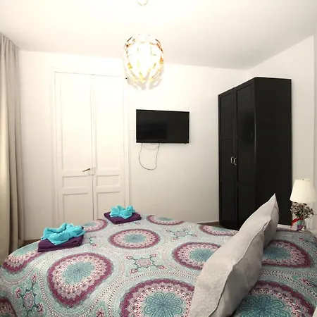 Habitación en casa particular Gran Via