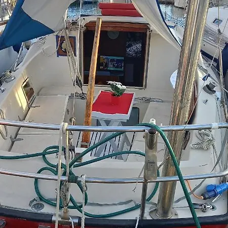 Botel Barco El Viento Sant Adria de Besos