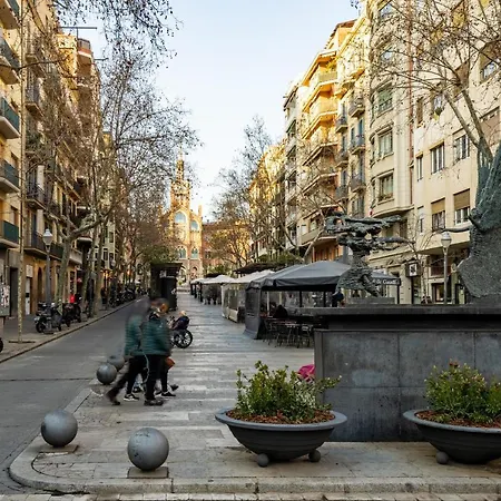 Fridays Flats Whisper-Quiet Near Sagrada'S Heart Barcelona