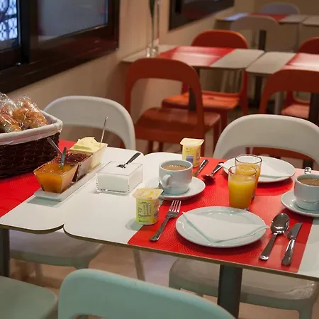 Apartament Residencia Erasmus Gracia