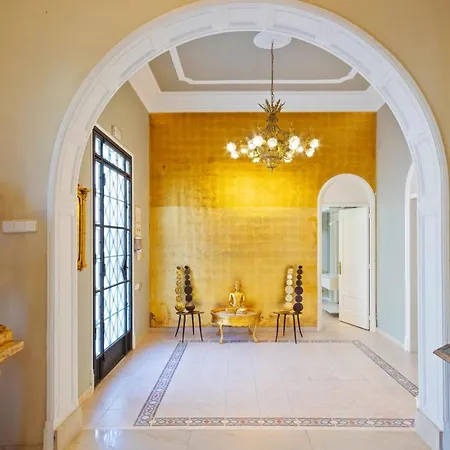 Victoria Villa *
