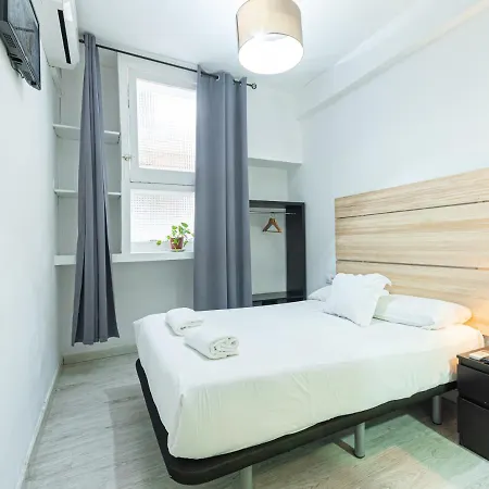 Hostal Easy Sants By Bossh! (adults Only) Barcelona