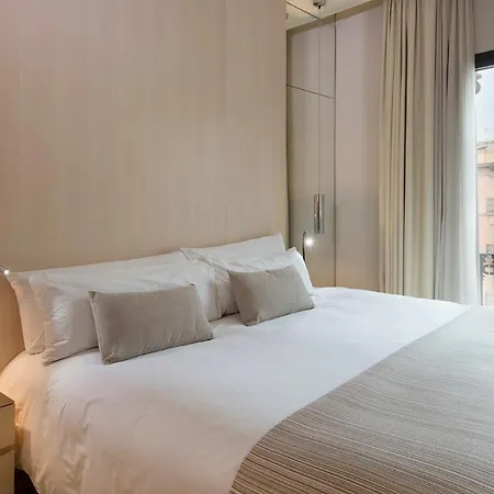Hotel Cram