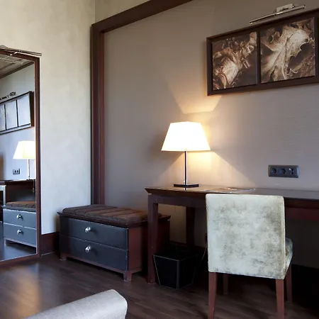 Hotell Center 4*
