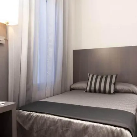 Dalia Ramblas 3* Barcelona