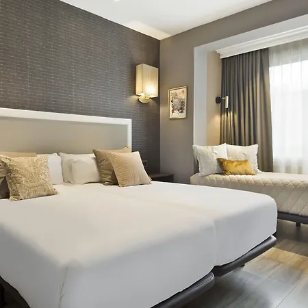 Acta Splendid Отель 3*