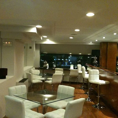 Abbot Hotel