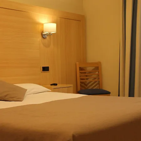 Canton Hotel