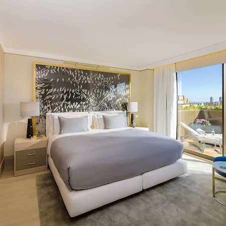 Hotel The One Gl