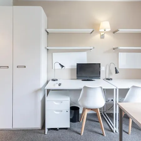 Residencia Universitaria Resa Campus Del Mar דירה ברצלונה