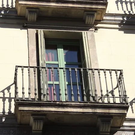 Ciutat Vella 3*
