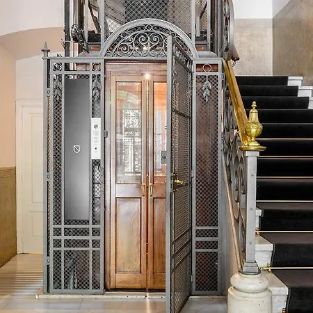 Casagrand Luxury Apartamento