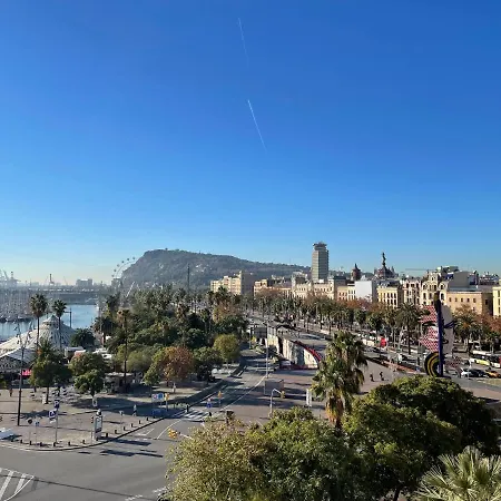 Som Nit Port Vell * برشلونة