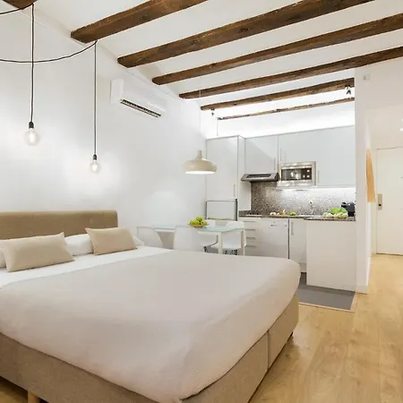 Ola Living Born Βαρκελώνη