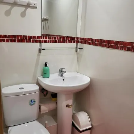 294 2* Barcelona