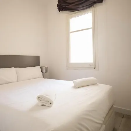 41ara1029 Stunning & Renovated In Sagrada Familia Appartement
