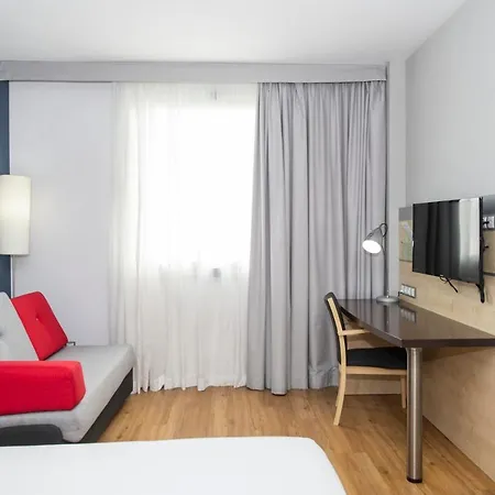 Holiday Express City 22@ By Ihg Отель 3*