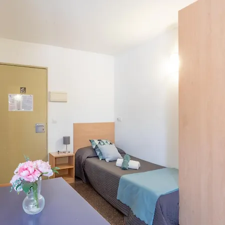 Apartman Residencia Universitaria Resa La Ciutadella Barcelona