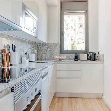 Limehome Carrer De Besalu 90 - Temporal Apartment Barcelona
