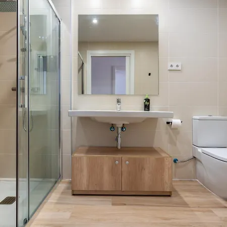 Limehome Carrer De Besalu 90 - Temporal Apartment Barcelona
