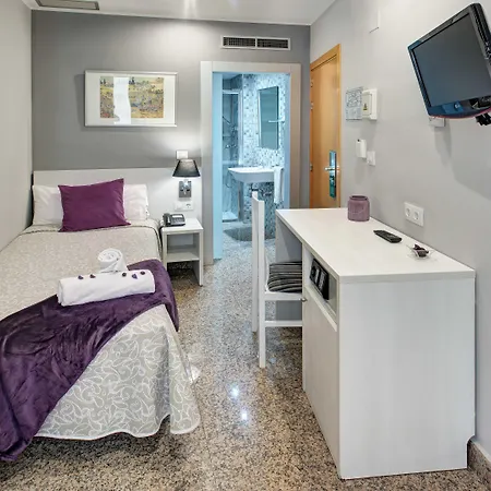 Nuevo Triunfo Hotel 2*