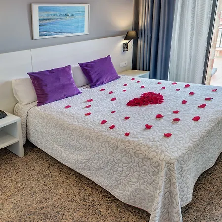 Nuevo Triunfo Hotel 2*