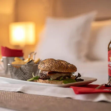 America Hotell 4*