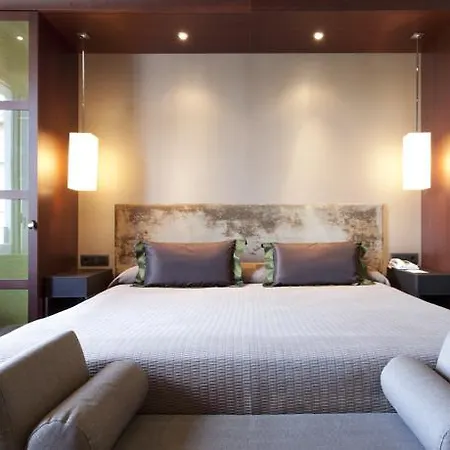 Center Hotell 4*